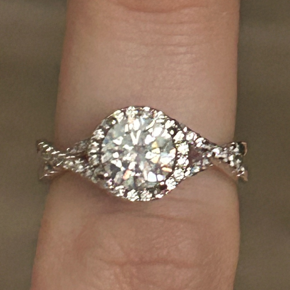 Moisanite & Sterling silver ring